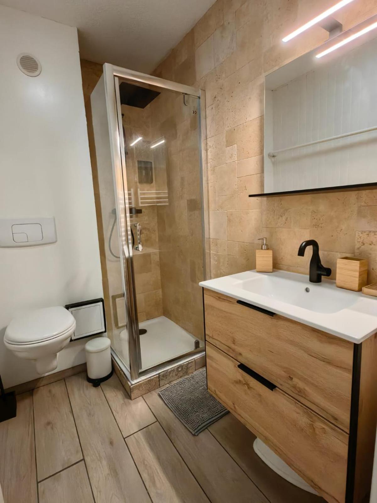 Grand studio 4 à 6 personnes, au pied des pistes Vars  Exterior foto
